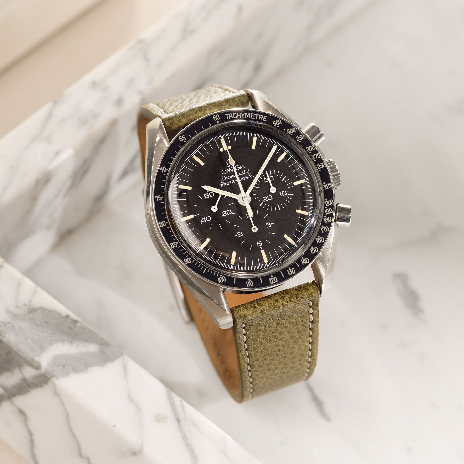 Elegant_Green_Leather_Watch_Strap_For_Omega_Speedmaster_Copper_345.808