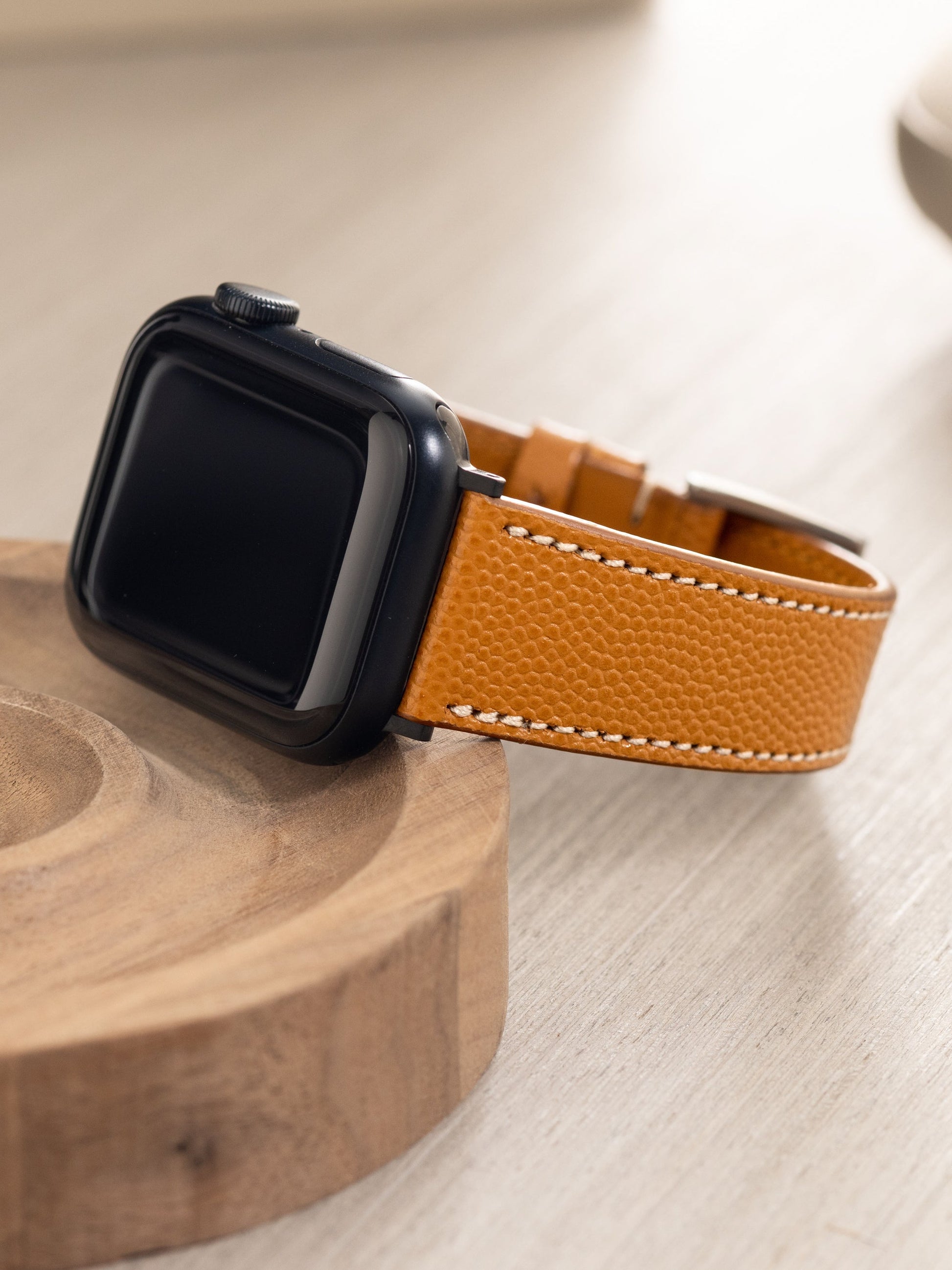 Apple Watch Band - Cognac Brown Leather - Pebbled